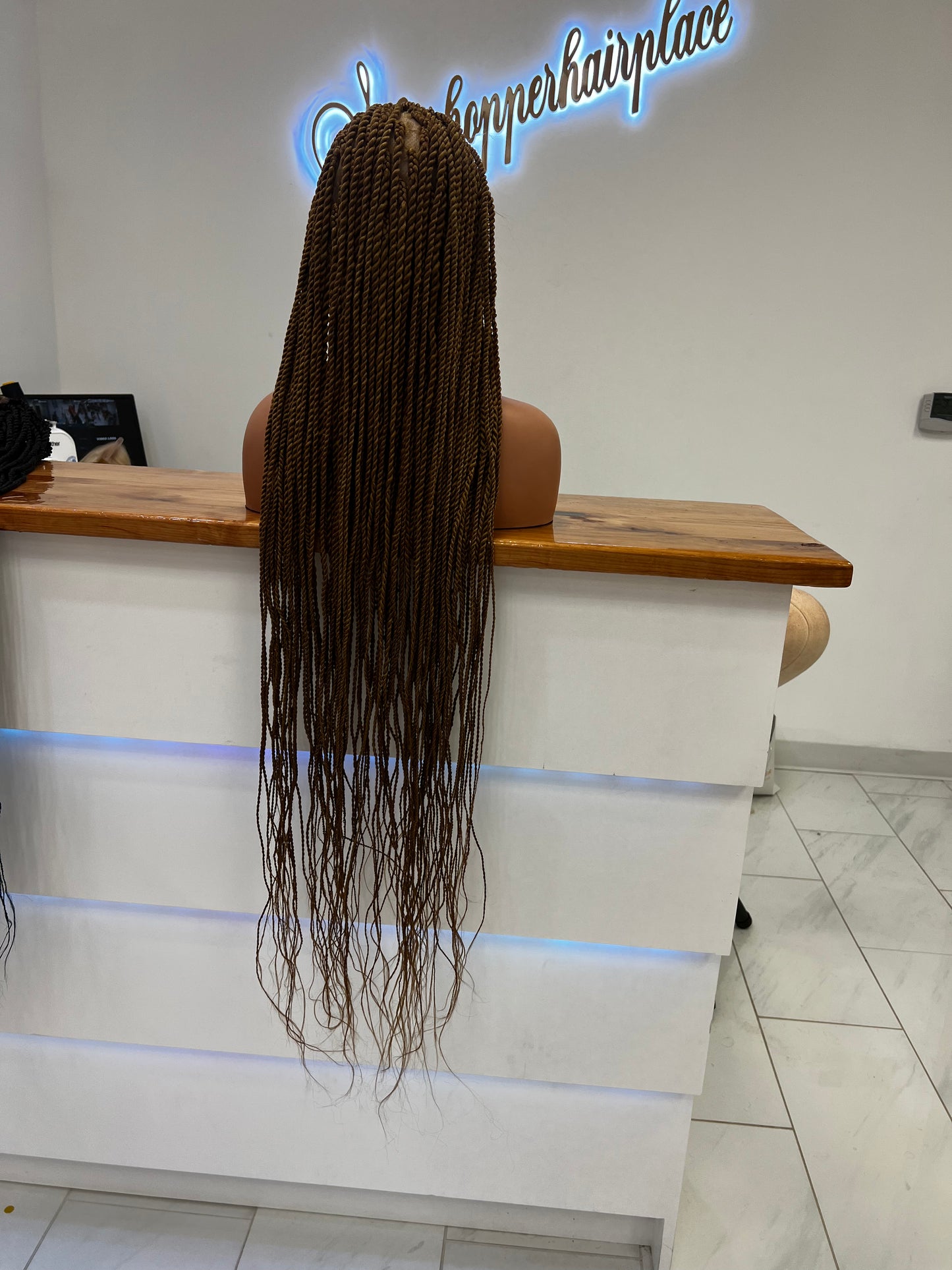 Full lace Senegalese twist unit