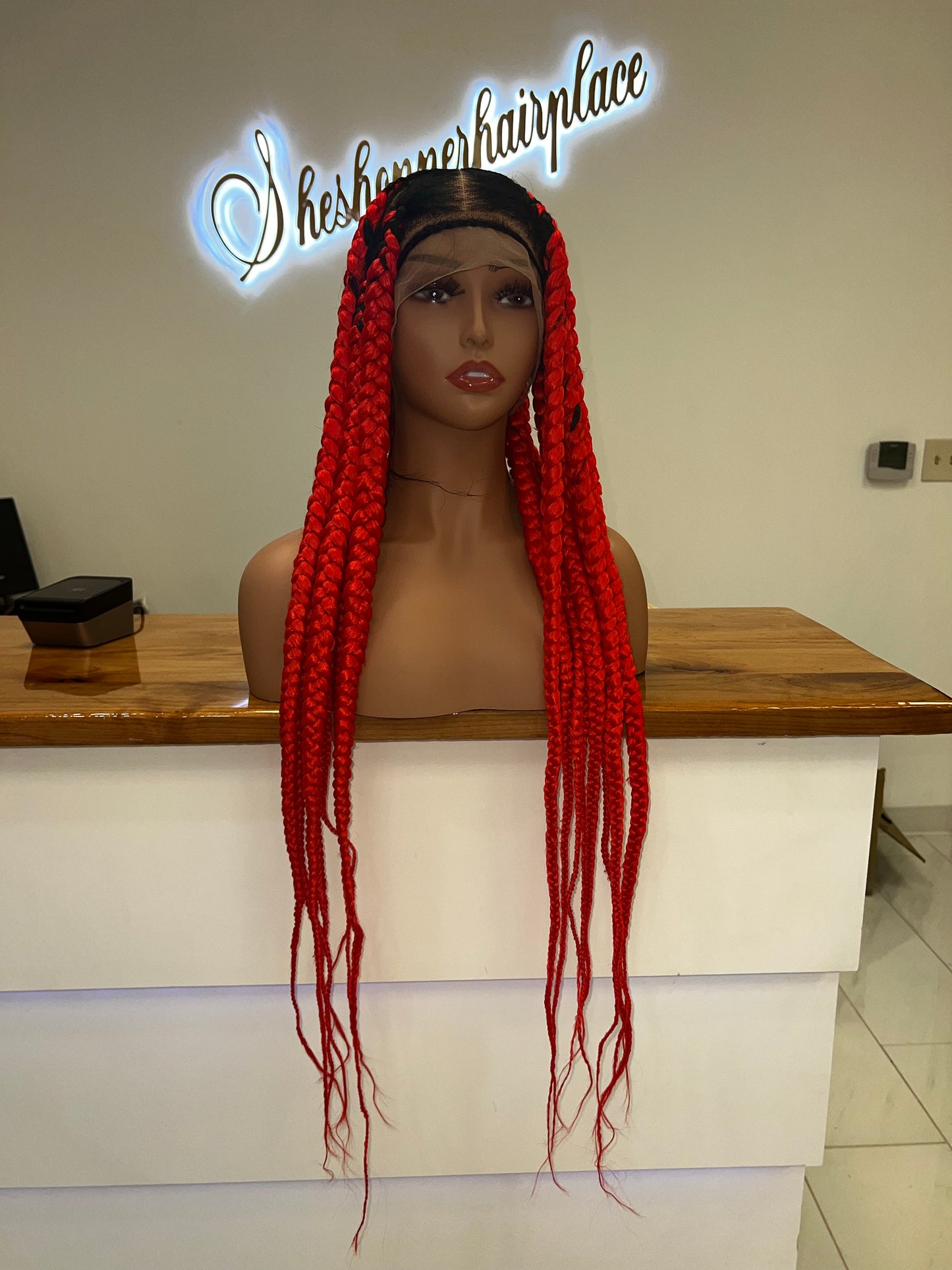 Large knotless red