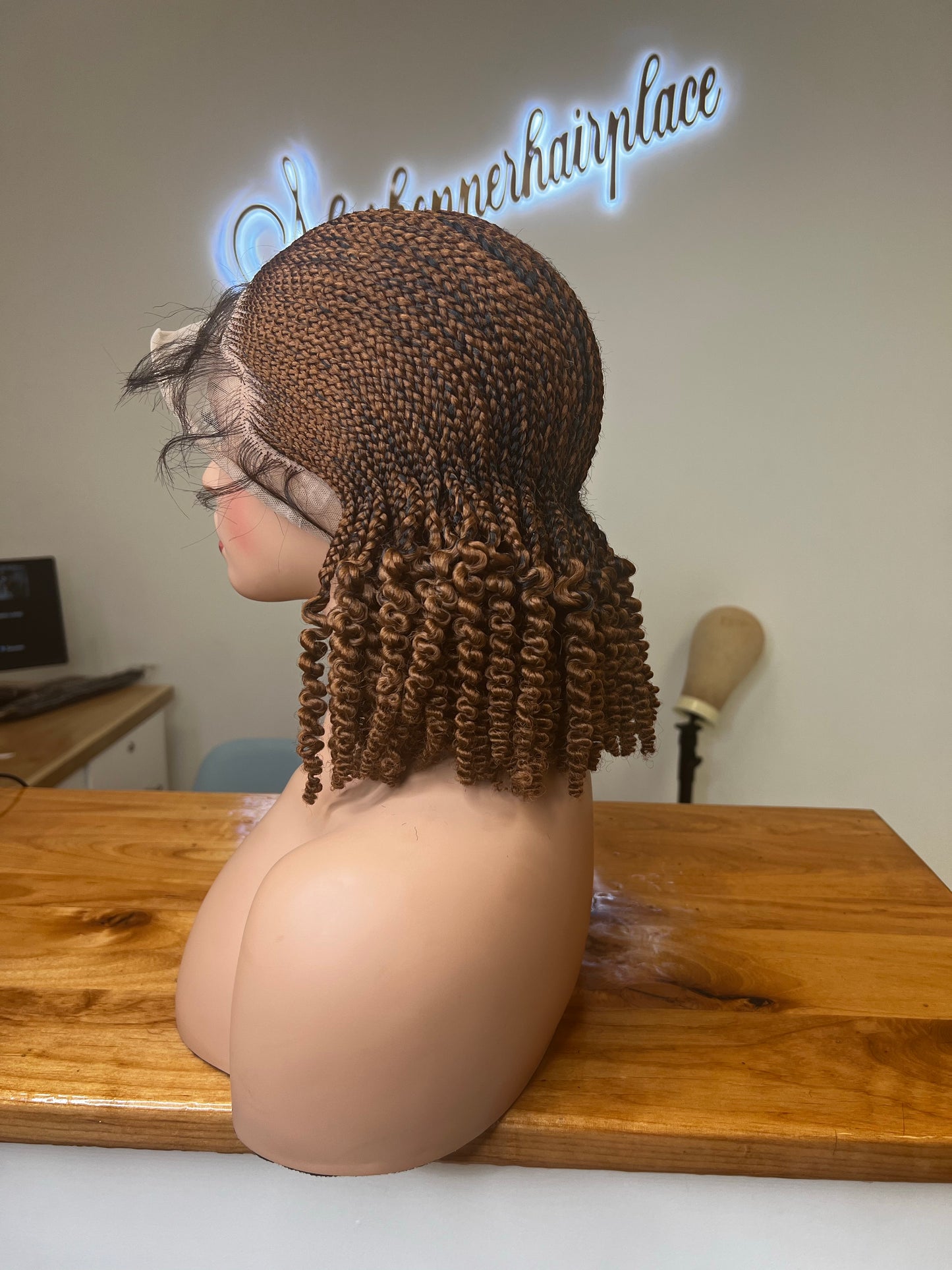 Braids to the back bob brown