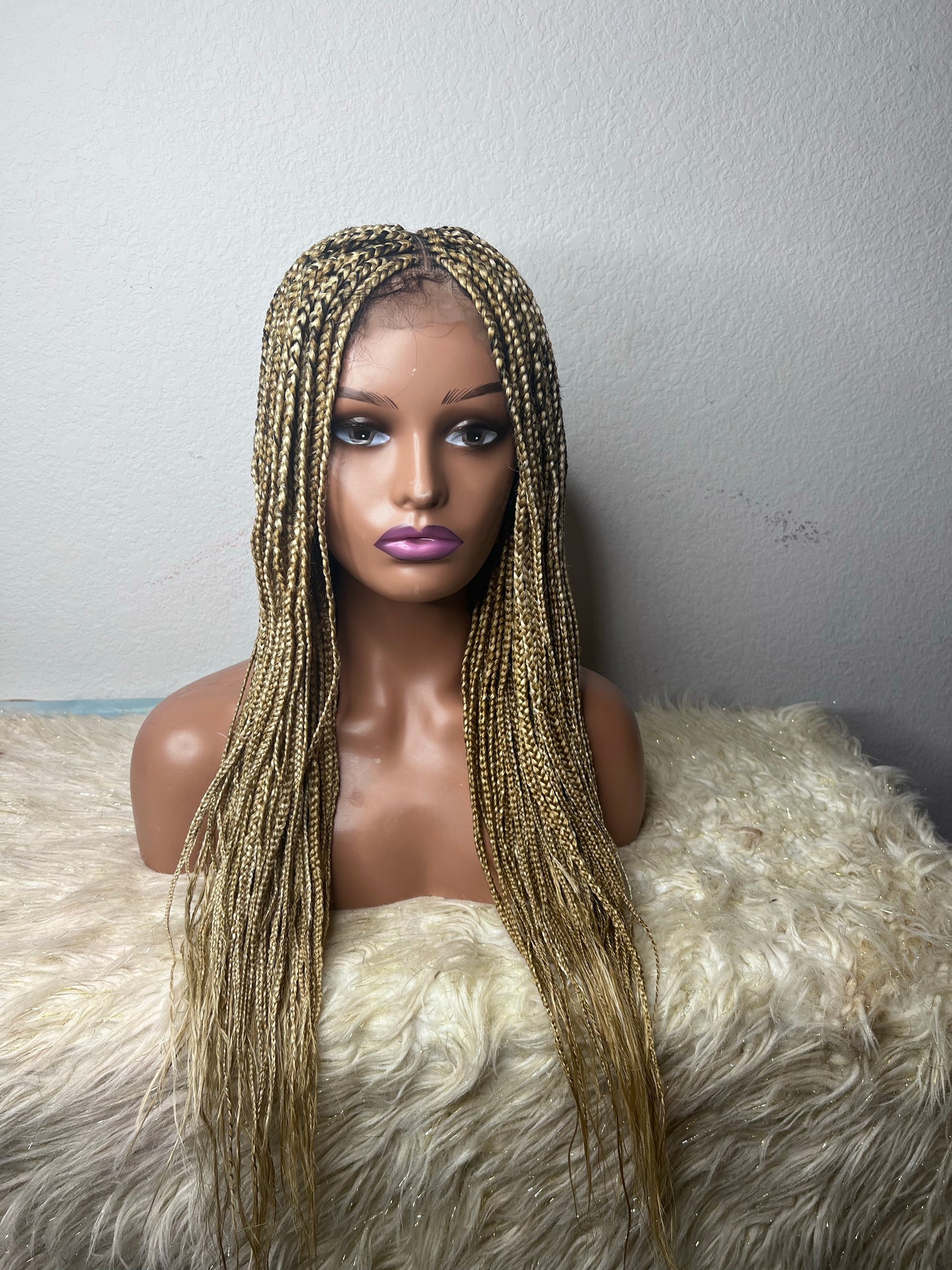 613/27 mixed small braids